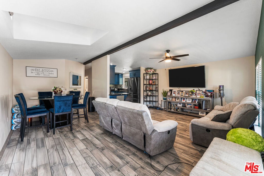 27361 Sierra Highway 57