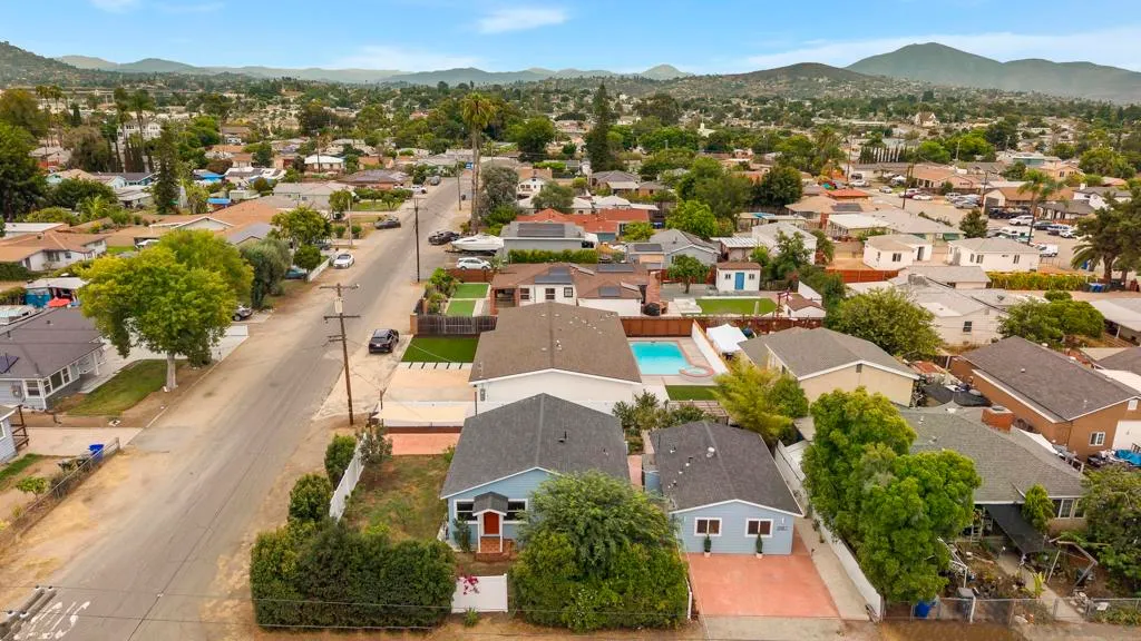 San Diego, California 91945, United States, 4 Bedrooms Bedrooms, ,3 BathroomsBathrooms,Residential,Active,214753