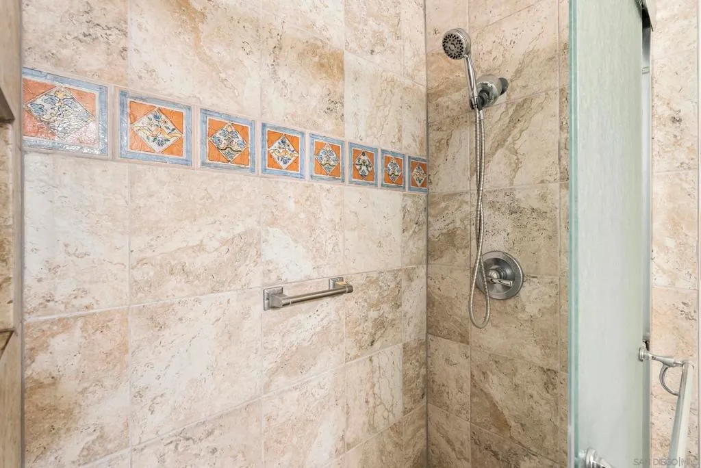 San Diego, California 91945, United States, 4 Bedrooms Bedrooms, ,3 BathroomsBathrooms,Residential,Active,214753