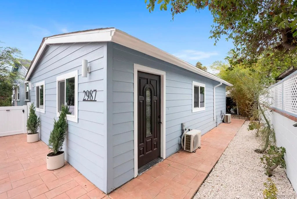 San Diego, California 91945, United States, 4 Bedrooms Bedrooms, ,3 BathroomsBathrooms,Residential,Active,214753