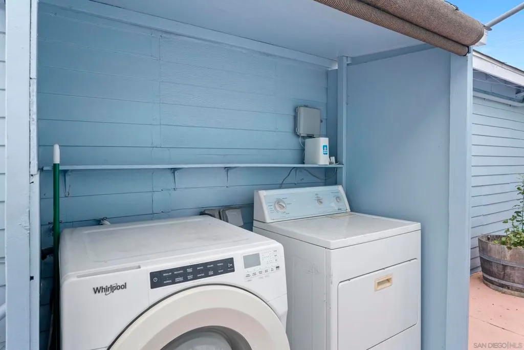 San Diego, California 91945, United States, 4 Bedrooms Bedrooms, ,3 BathroomsBathrooms,Residential,Active,214753