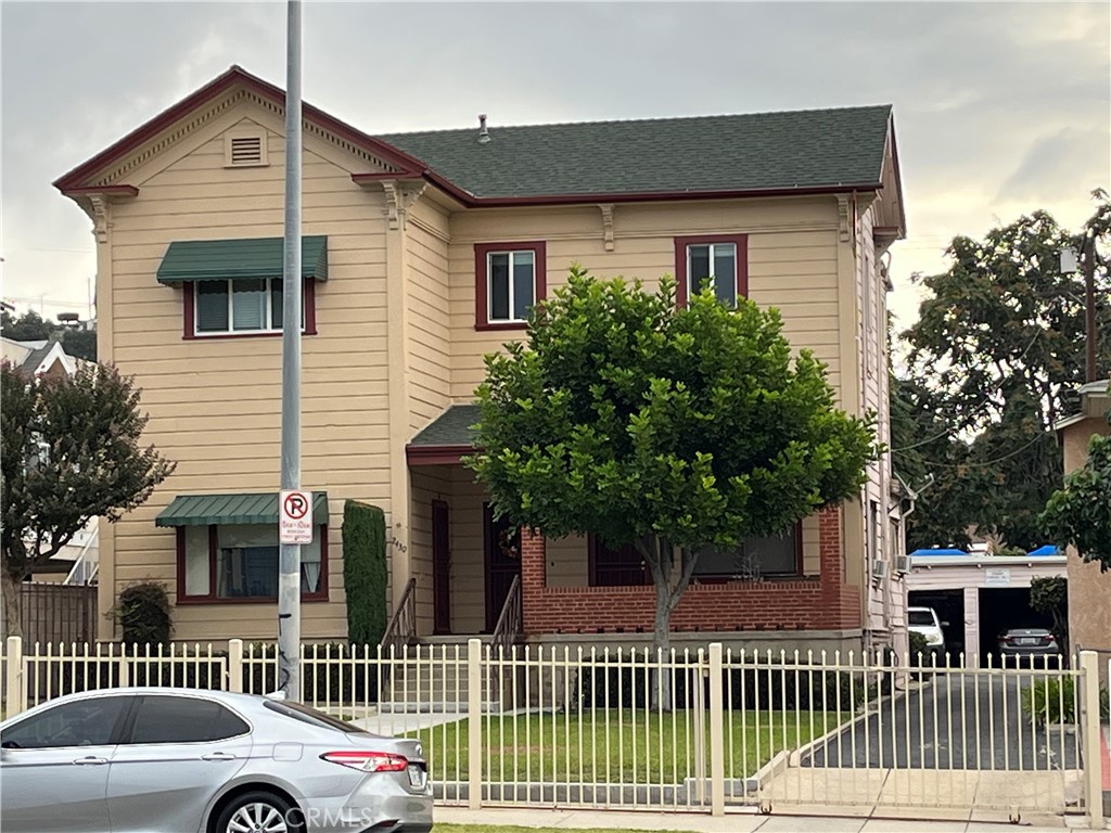 This well-maintained triplex offering solid rental income and long-term growth potential.This single-building property includes three units totaling 4 bedrooms and 3 bathrooms. All three units are tenant-occupied with on-time payment history, making this an ideal turnkey investment. Both owner and tenants show clear pride of ownership, ensuring the property is well cared for.
Property Highlights:
3 fully occupied units with consistent rent payments, Located in an Economic Opportunity Zone, Zoning allows potential for two additional units (per seller)
Centrally located near major freeways, Dodger Stadium, Glendale, Pasadena, and Downtown LA
With stable income, strong tenants, and development upside, 2430 Griffin Avenue presents a great opportunity for investors seeking both immediate cash flow and future appreciation in one of Los Angeles’s most active submarkets.