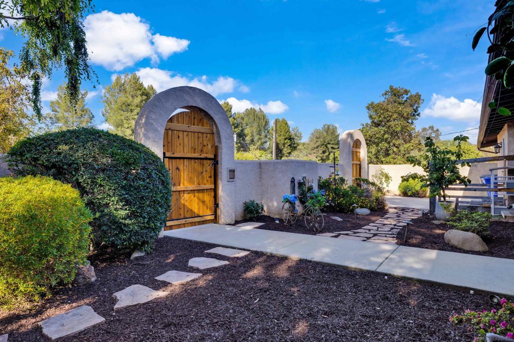 16548 Espola Rd