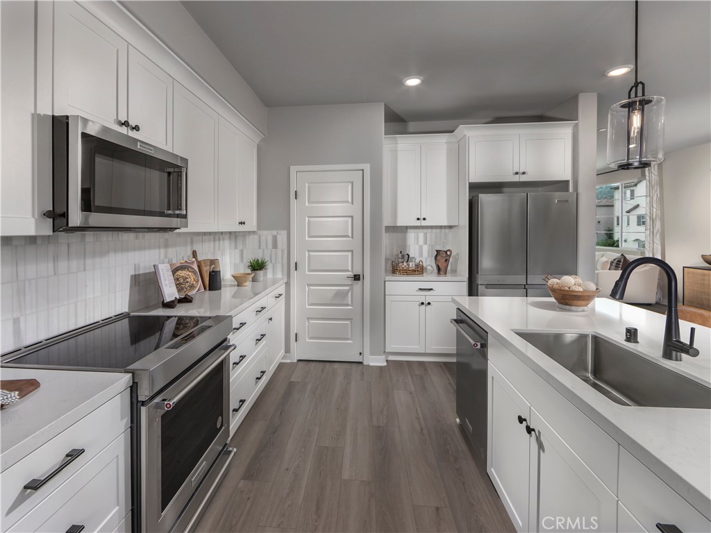 1498 Skyline Lane