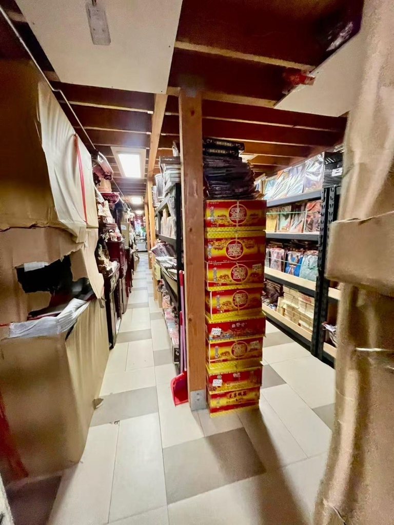 388 9th St. Ste. 127