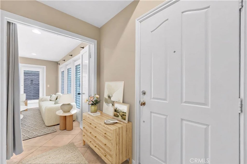 284 Tustin Field Drive, Tustin CA 92782