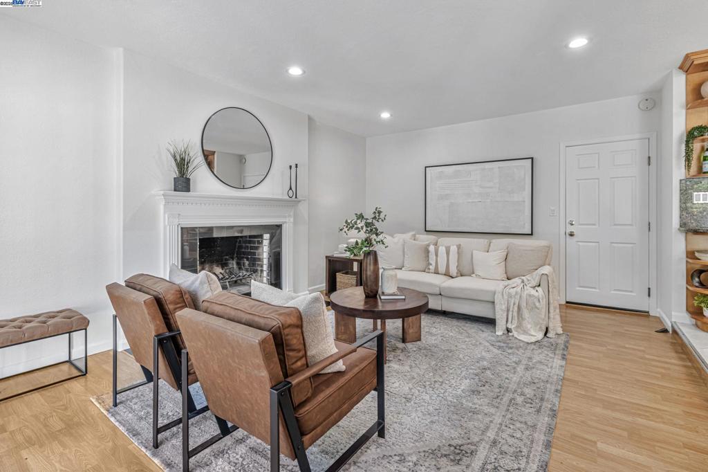 SUNNYVALE - Residential