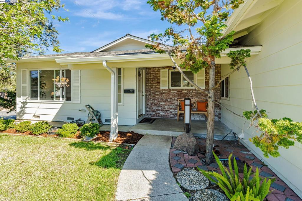 SUNNYVALE - Residential