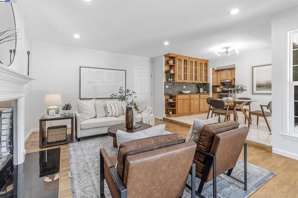 SUNNYVALE - Residential
