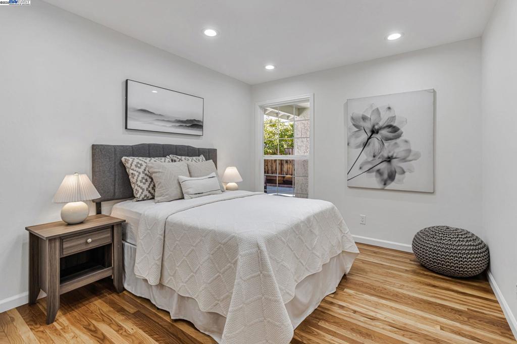 SUNNYVALE - Residential