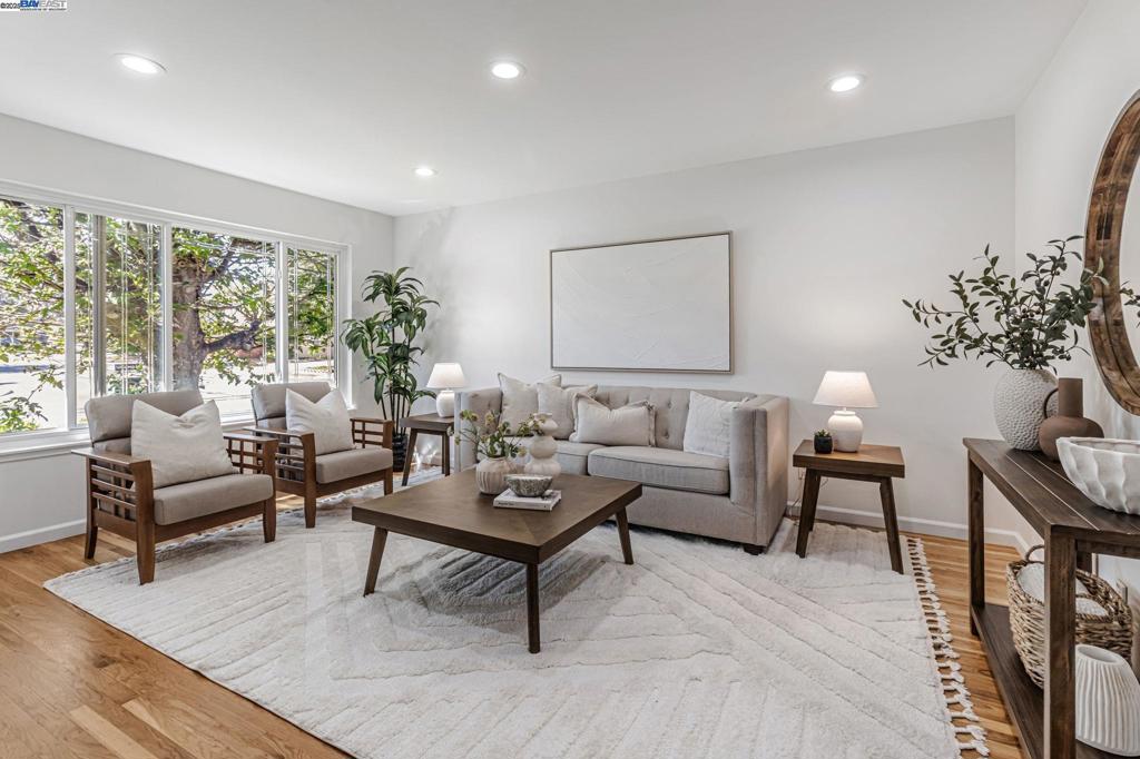 SUNNYVALE - Residential