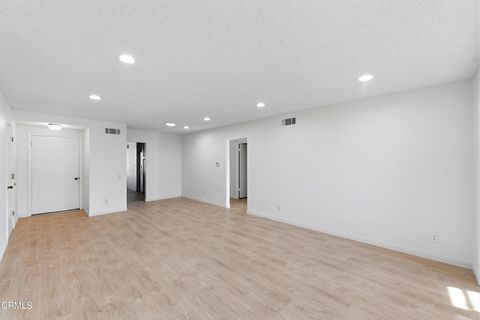 Tiny photo for 7115 Village 7 Vlg, Camarillo, CA 93012 (MLS # V1-33898)