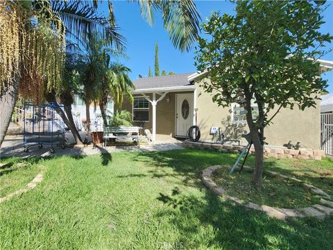Photo of 13258 Herron Street, Sylmar, CA 91342 (MLS # SR26140837)