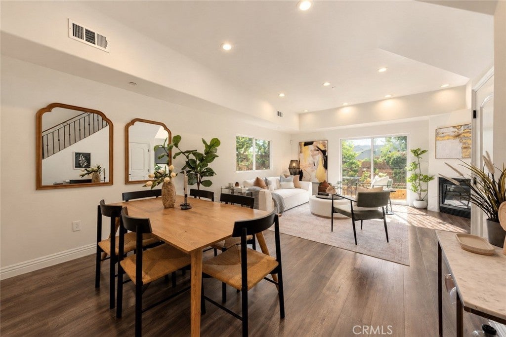 14702 Magnolia Boulevard 105