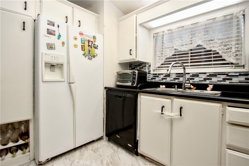 62475 29 Palms Highway 26