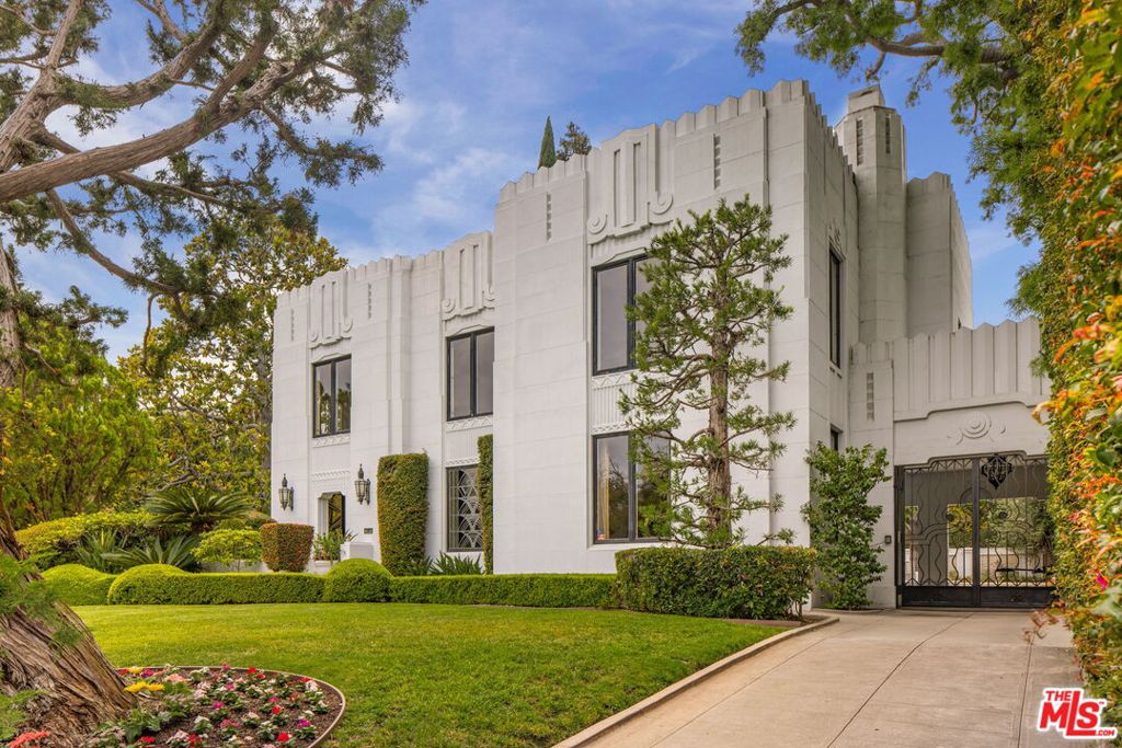191 S Hudson Avenue, Los Angeles CA 90004