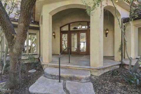Tiny photo for 747 Barr Highland Lane, Ventura, CA 93004 (MLS # V1-38888)