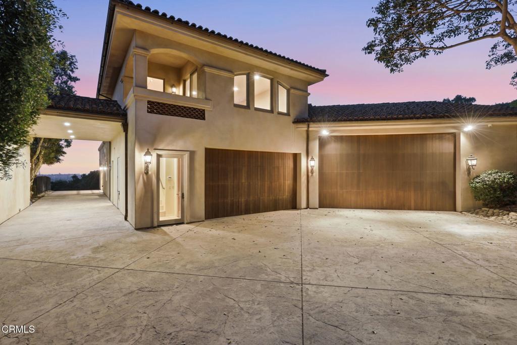 747 Barr Highland Lane