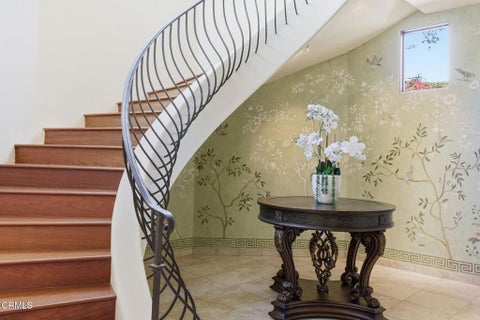 Tiny photo for 747 Barr Highland Lane, Ventura, CA 93004 (MLS # V1-38888)