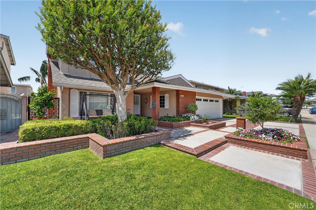 8221 Somerdale Lane
