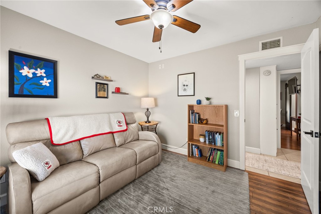 La Verne, California, 91750, United States, 3 Bedrooms Bedrooms, ,2 BathroomsBathrooms,Residential,Active,2045034