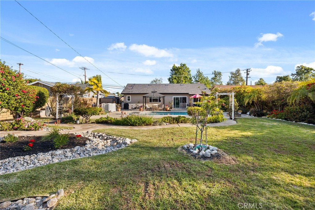 La Verne, California, 91750, United States, 3 Bedrooms Bedrooms, ,2 BathroomsBathrooms,Residential,Active,2045034