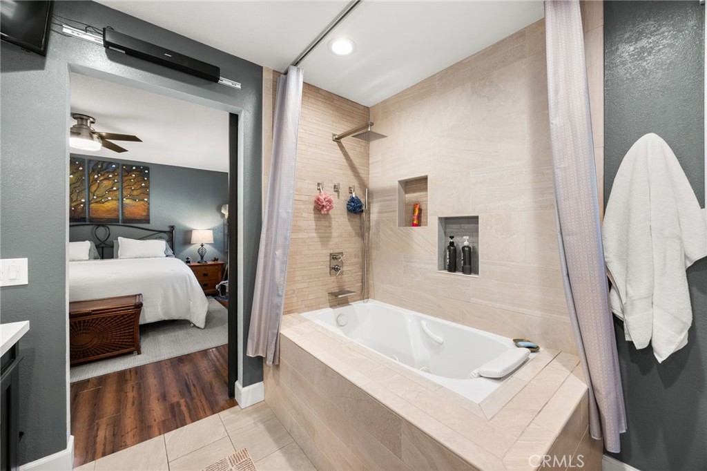 La Verne, California, 91750, United States, 3 Bedrooms Bedrooms, ,2 BathroomsBathrooms,Residential,Active,2045034