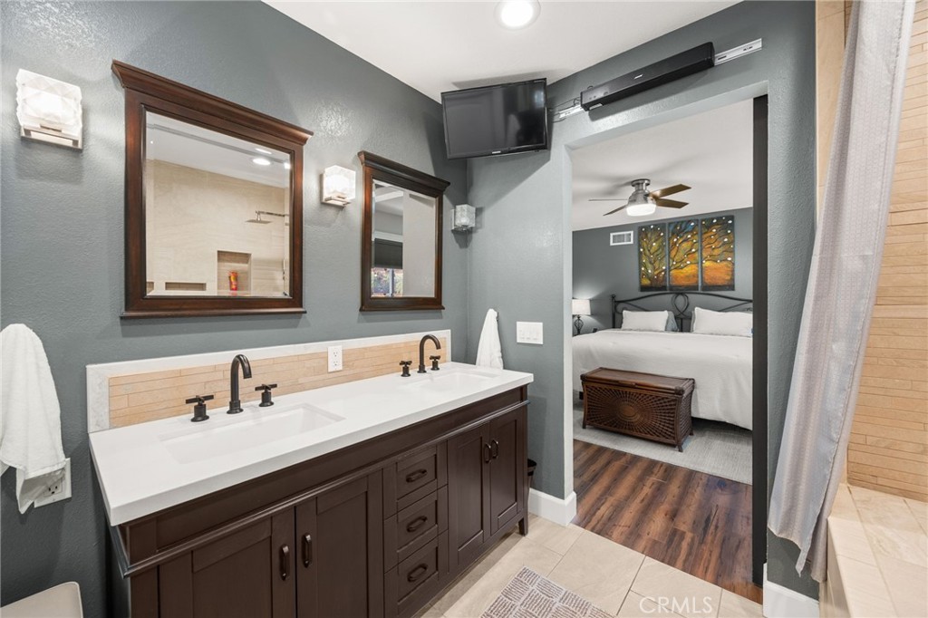 La Verne, California, 91750, United States, 3 Bedrooms Bedrooms, ,2 BathroomsBathrooms,Residential,Active,2045034