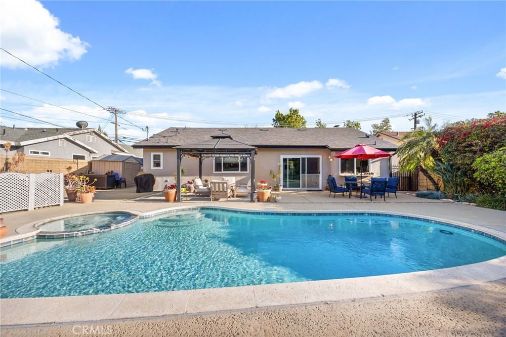 La Verne, California, 91750, United States, 3 Bedrooms Bedrooms, ,2 BathroomsBathrooms,Residential,Active,2045034