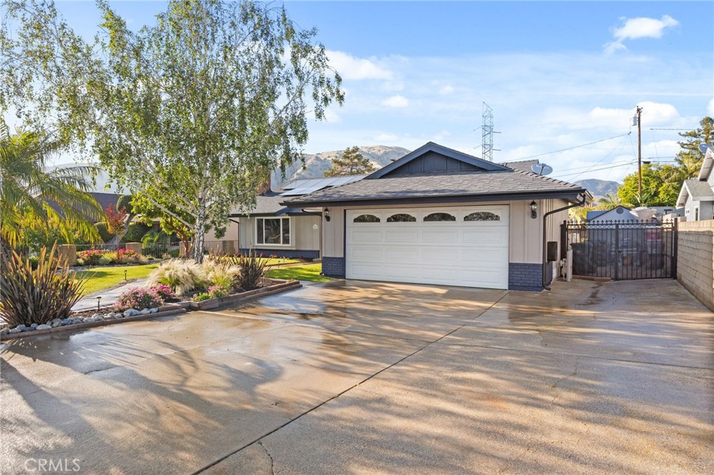La Verne, California, 91750, United States, 3 Bedrooms Bedrooms, ,2 BathroomsBathrooms,Residential,Active,2045034