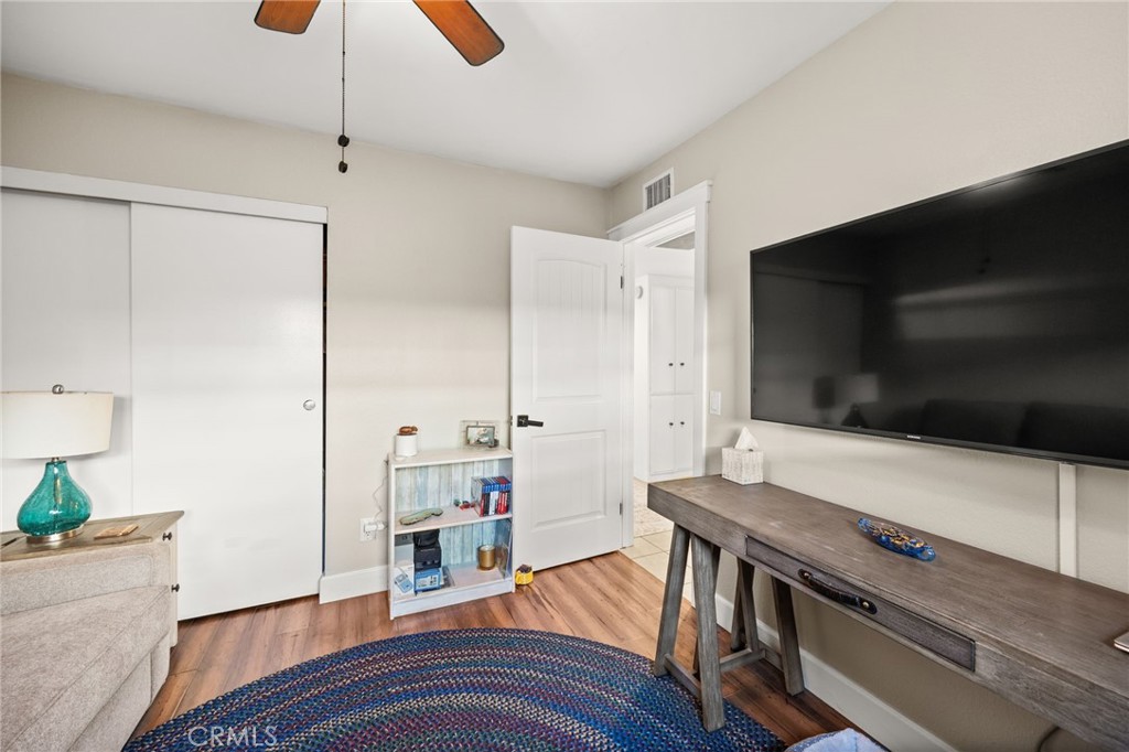 La Verne, California, 91750, United States, 3 Bedrooms Bedrooms, ,2 BathroomsBathrooms,Residential,Active,2045034