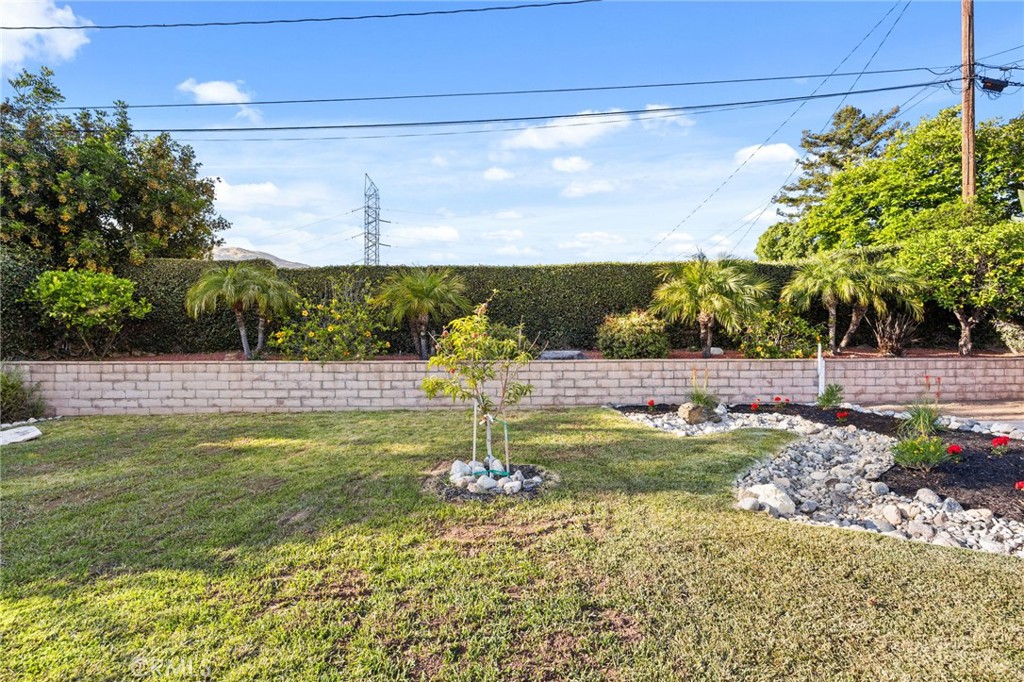 La Verne, California, 91750, United States, 3 Bedrooms Bedrooms, ,2 BathroomsBathrooms,Residential,Active,2045034