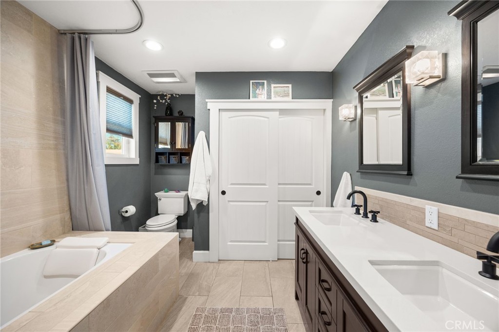 La Verne, California, 91750, United States, 3 Bedrooms Bedrooms, ,2 BathroomsBathrooms,Residential,Active,2045034