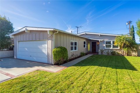 7415 Henefer Los Angeles CA 90045