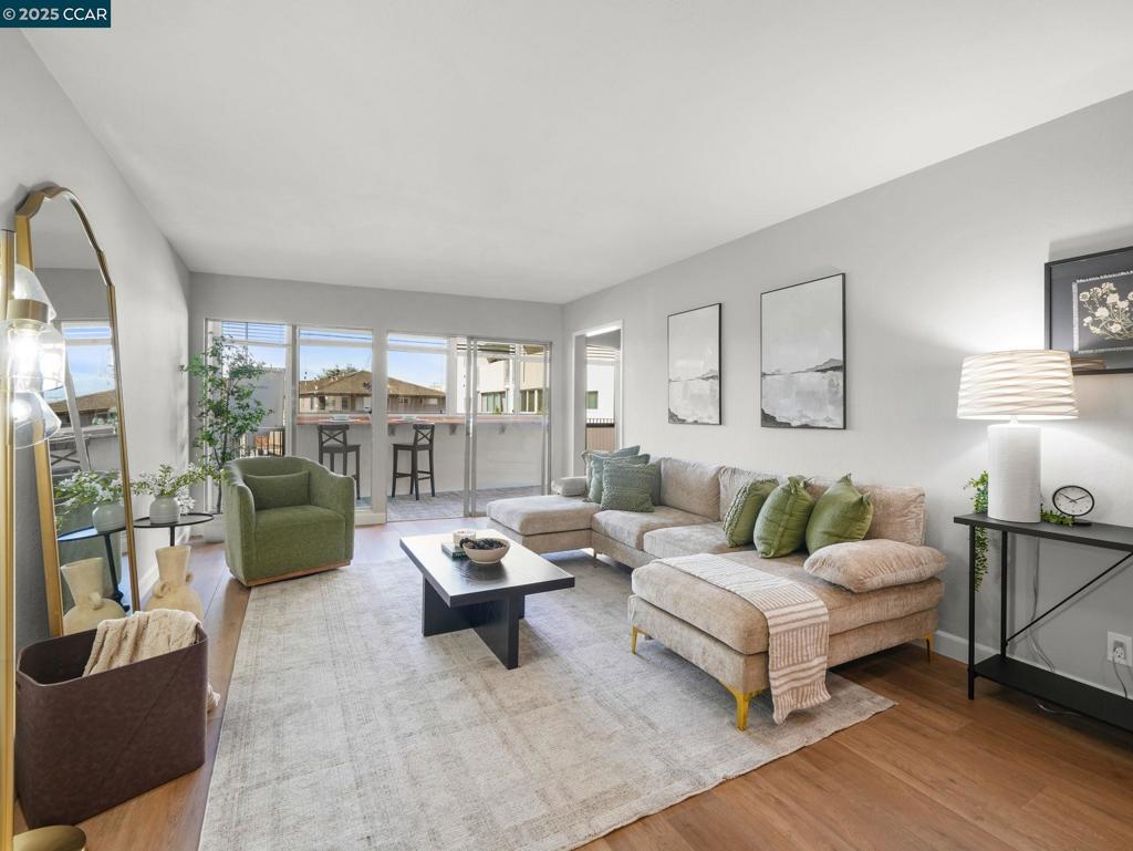SOUTHSHORE - Residential