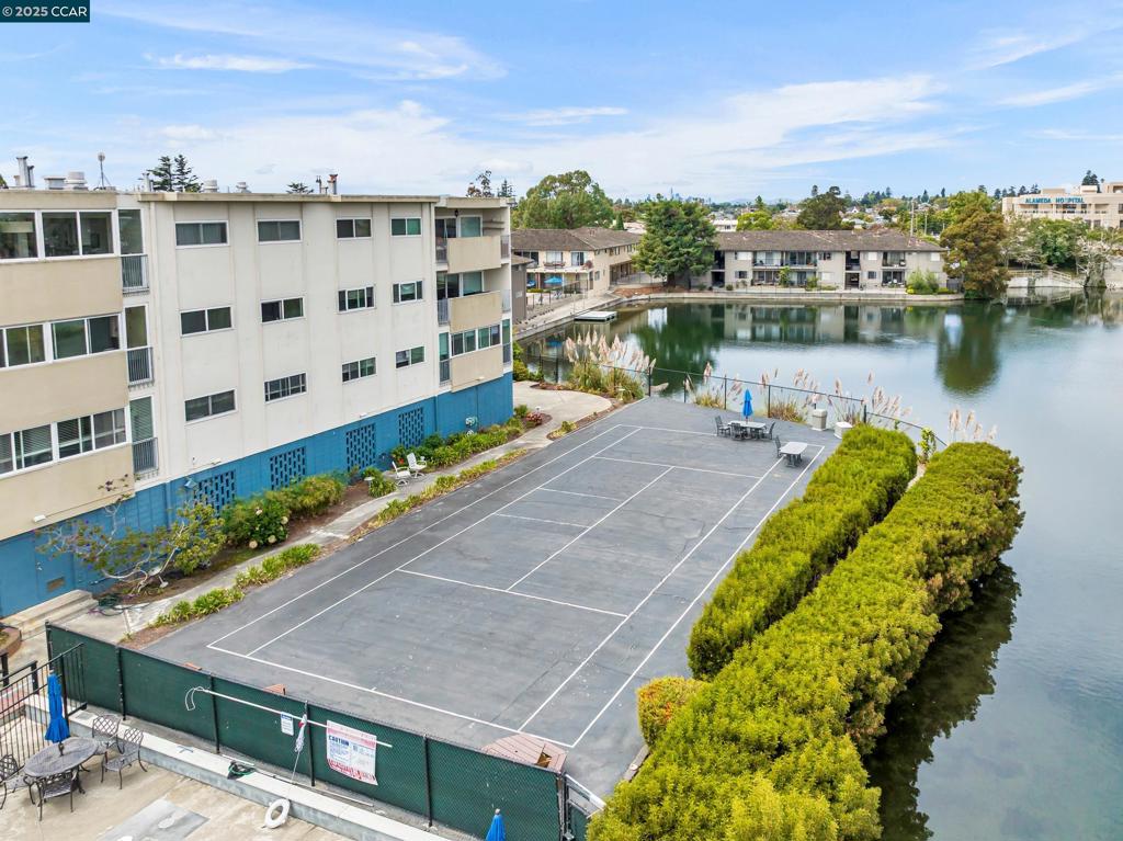 SOUTHSHORE - Residential