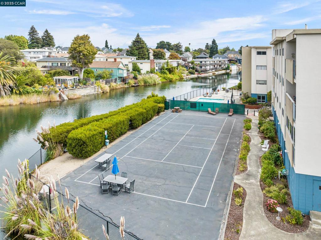 SOUTHSHORE - Residential