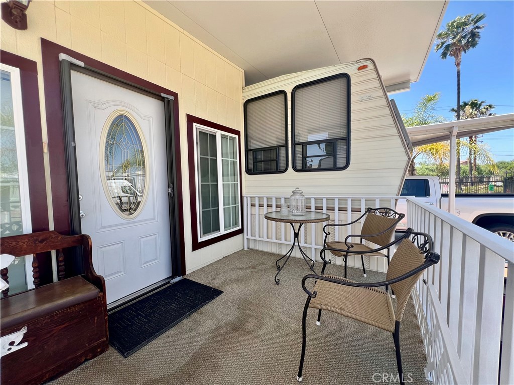 1295 S Cawston Ave 334