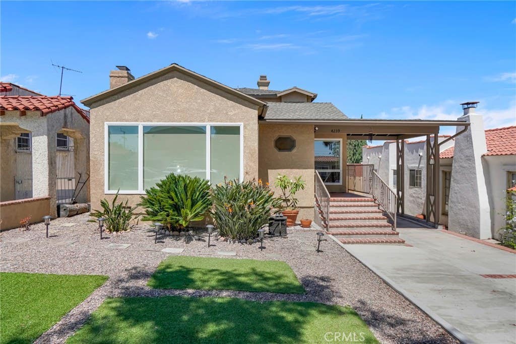 Photo of 4239 W 59th, Los Angeles, CA 90043 (MLS # SB26183602)