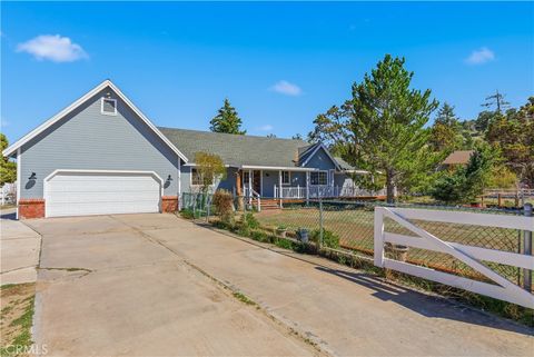 Photo of 50 Wiebe Expressway, Big Bear City, CA 92314 (MLS # SR26066803)