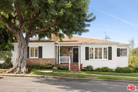 Photo of 3001 Patricia Avenue, Los Angeles, CA 90064 (MLS # 26670081)