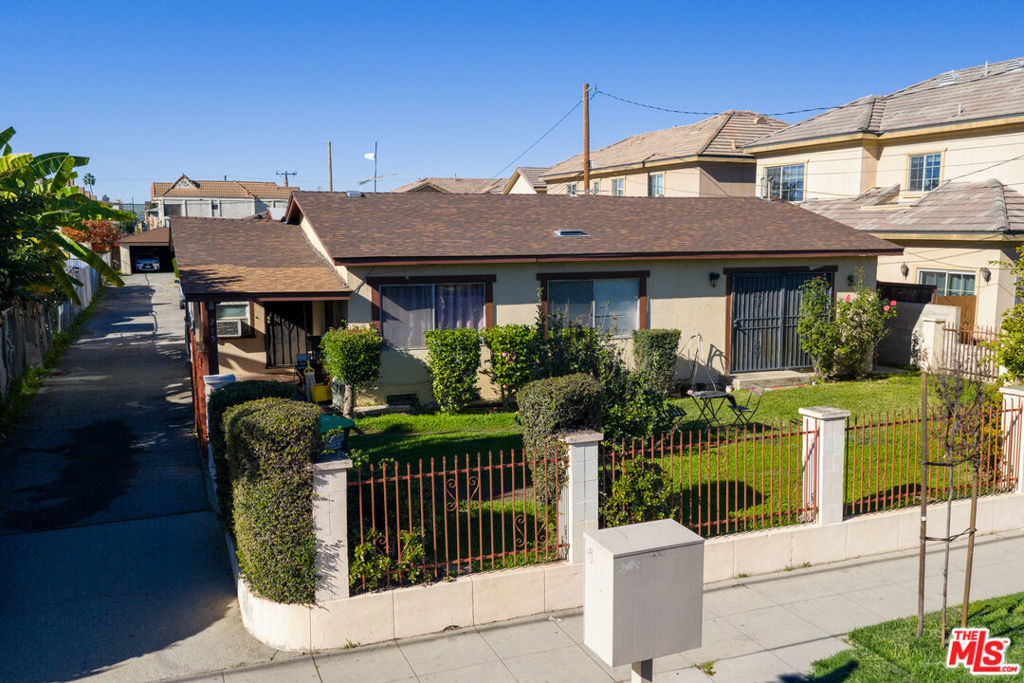 215 N Alhambra Avenue