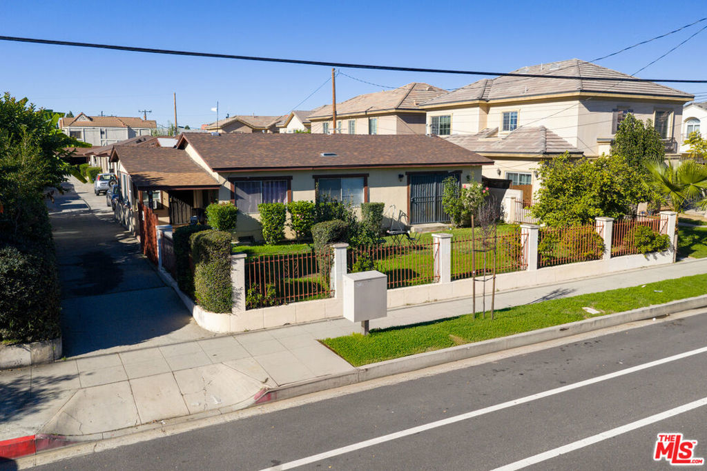 215 N Alhambra Avenue