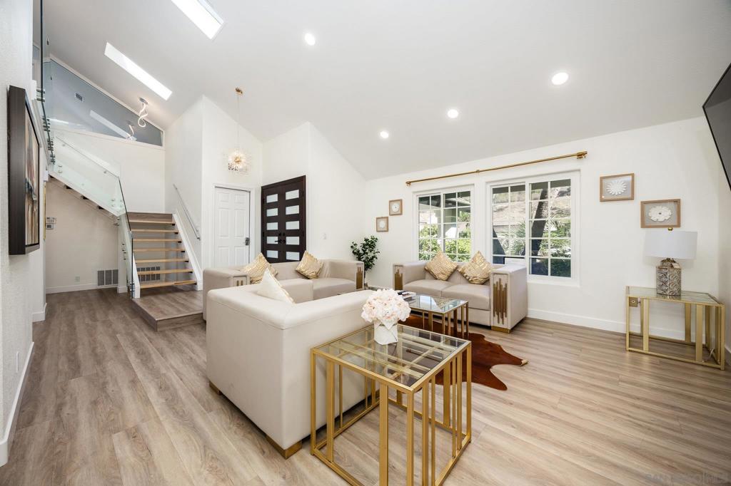 Del Cerro - Residential