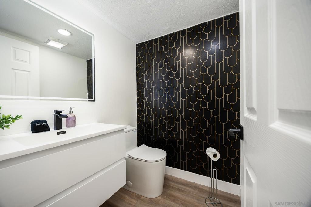 Del Cerro - Residential