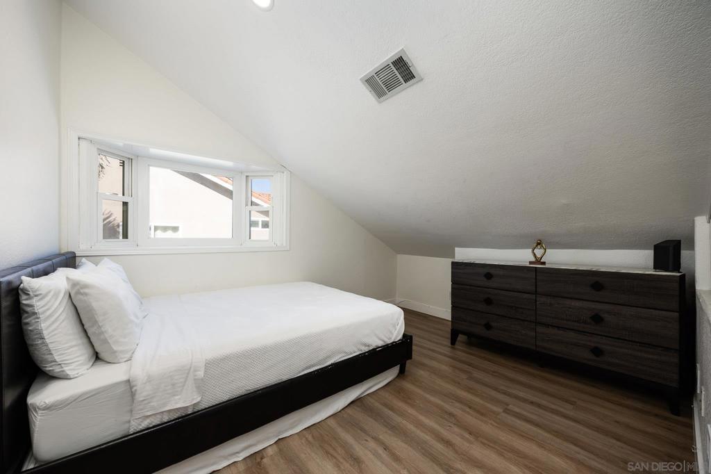 Del Cerro - Residential