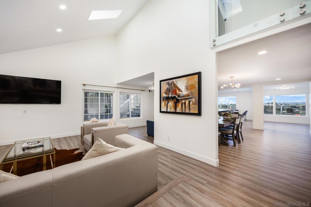 Del Cerro - Residential