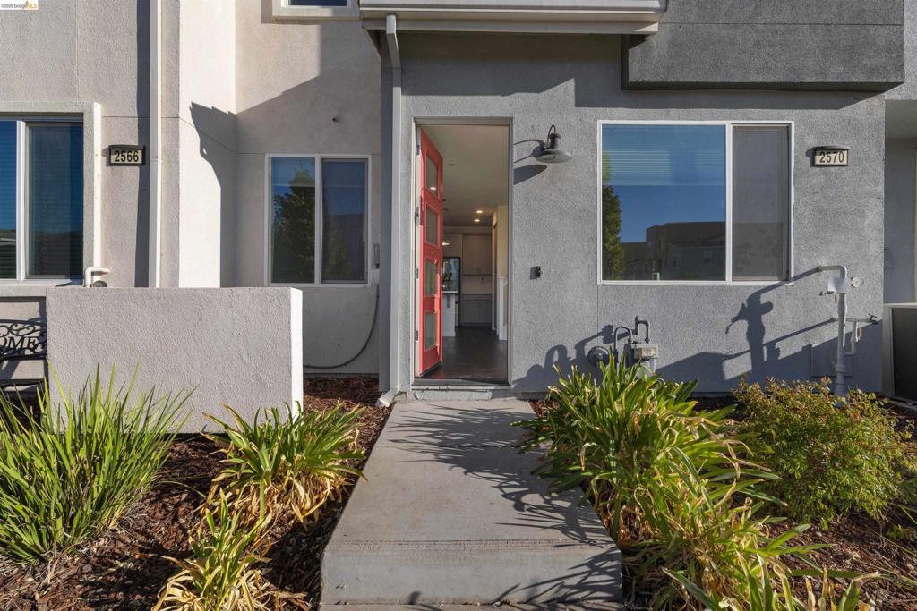 2570 Natomas Crossing Drive