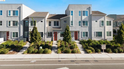 Photo of 2570 Natomas Crossing Drive DR, Sacramento, CA 95834 (MLS # 41146988)