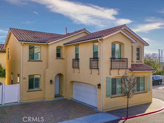 4057 N Highland Court